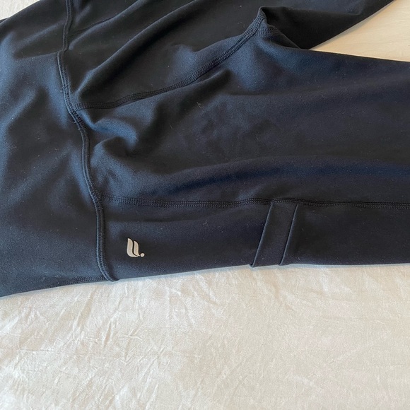 Fabletics pureluxe with pockets size XS(?) - Picture 1 of 3